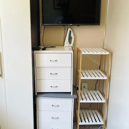 Entire Spacious 2 Bedroom 2 Bathroom 民宿 *