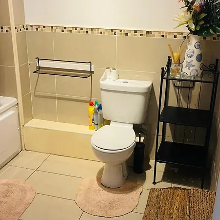 Entire Spacious 2 Bedroom 2 Bathroom 民宿 都柏林