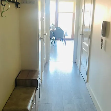 Entire Spacious 2 Bedroom 2 Bathroom 民宿