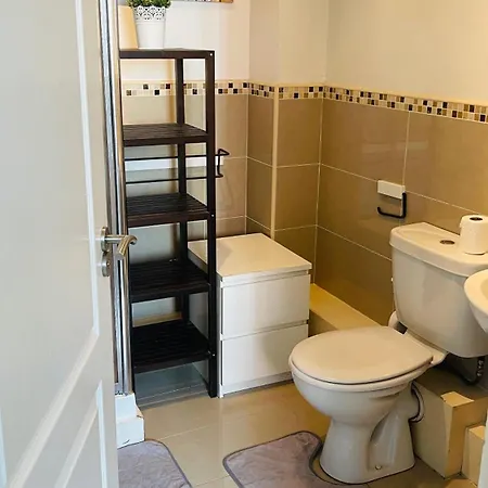 Entire Spacious 2 Bedroom 2 Bathroom 民宿 都柏林