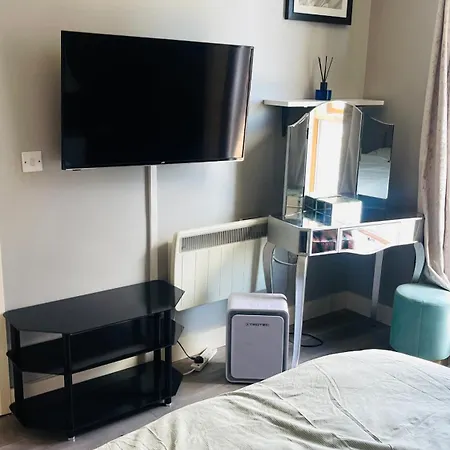 Entire Spacious 2 Bedroom 2 Bathroom 民宿 都柏林
