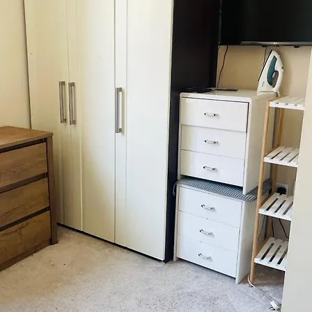 民宿 Entire Spacious 2 Bedroom 2 Bathroom 都柏林