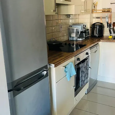 Entire Spacious 2 Bedroom 2 Bathroom * 都柏林
